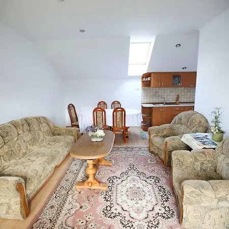 Apartment Lenka *