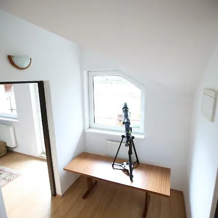 Lenka Apartment *